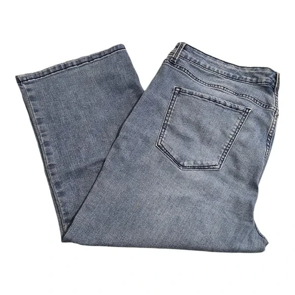 Nine West Women's Chrystie Blue Capri Denim Jeans Missy Medium Wash Size 16 - Picture 7 of 10